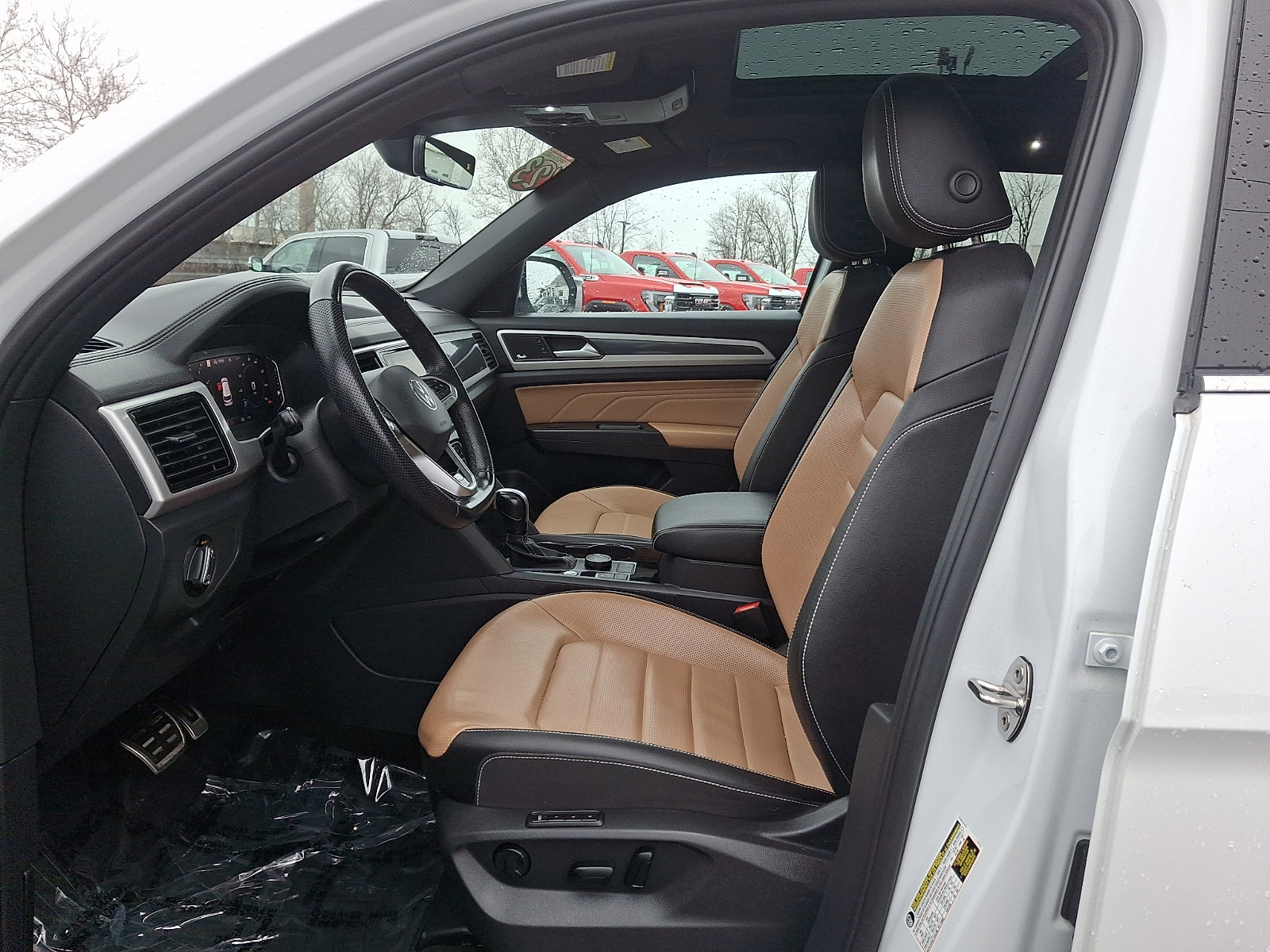 Used 2023 Volkswagen Atlas Cross Sport SEL Premium R-Line image 14