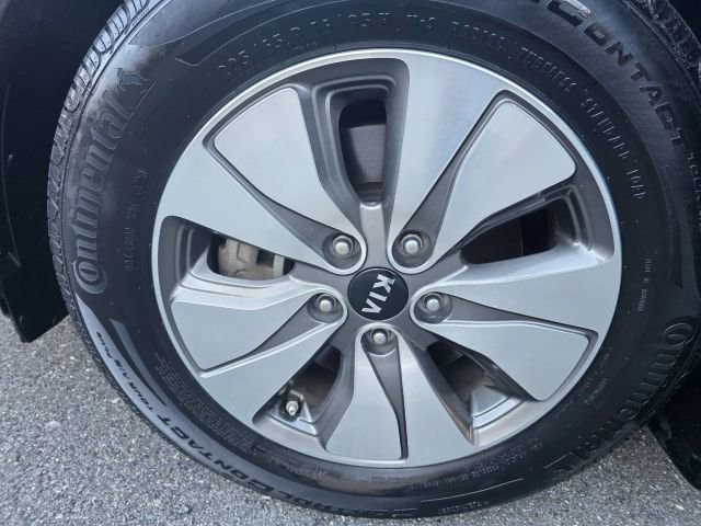 Used 2017 Kia Optima Premium image 10