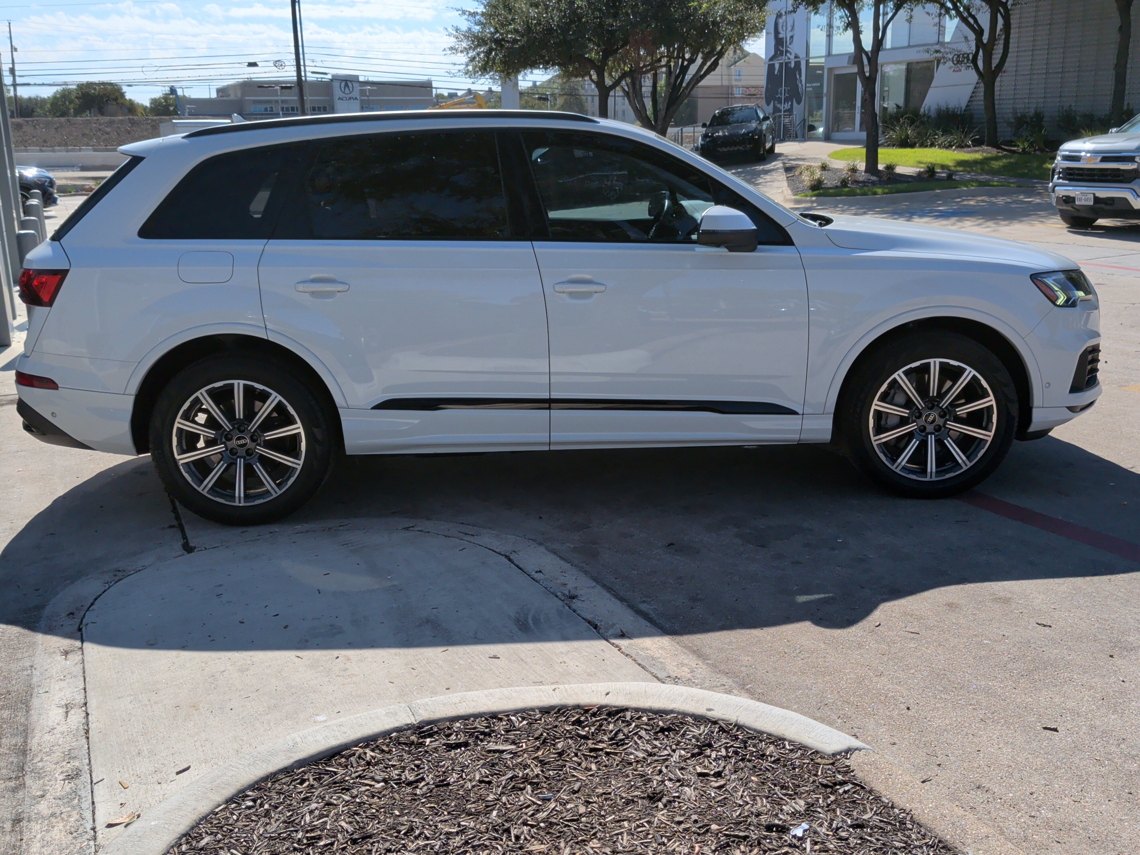 Used 2023 Audi Q7 2.0T Premium Plus w/ Premium Plus Package AWD/4WD image 11
