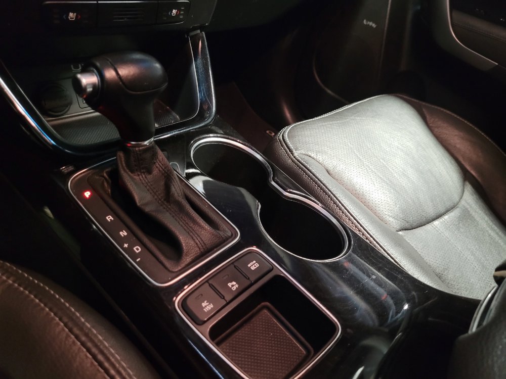 Used 2015 Kia Sorento SX image 26