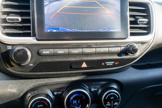 Used 2022 Hyundai Venue SEL image 27