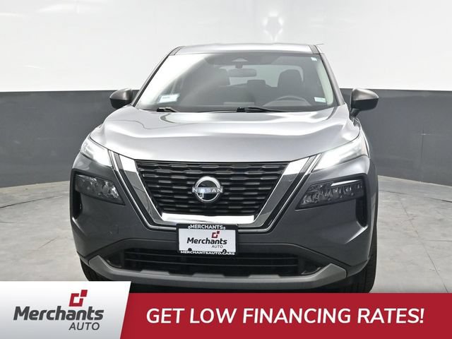 Used 2023 Nissan Rogue S AWD/4WD image 2