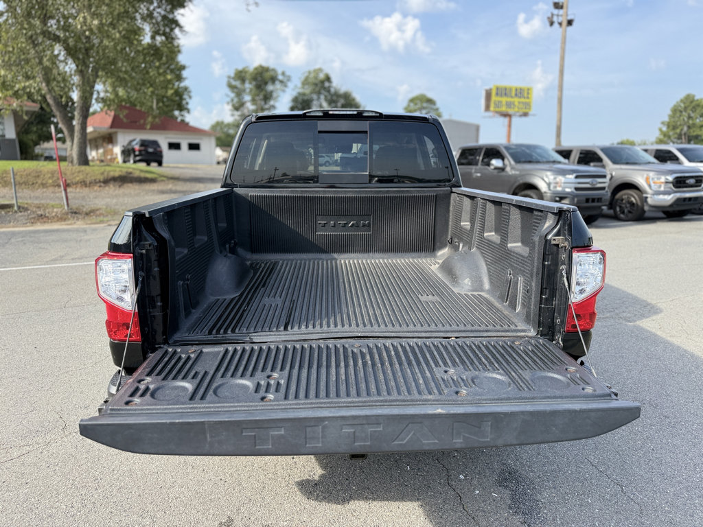Used 2021 Nissan Titan SV w/ Accessory Utility Package RWD image 19