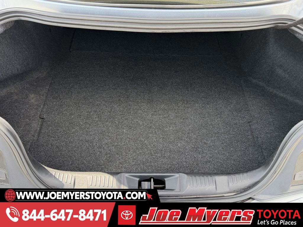 Used 2025 Ford Mustang Premium image 28