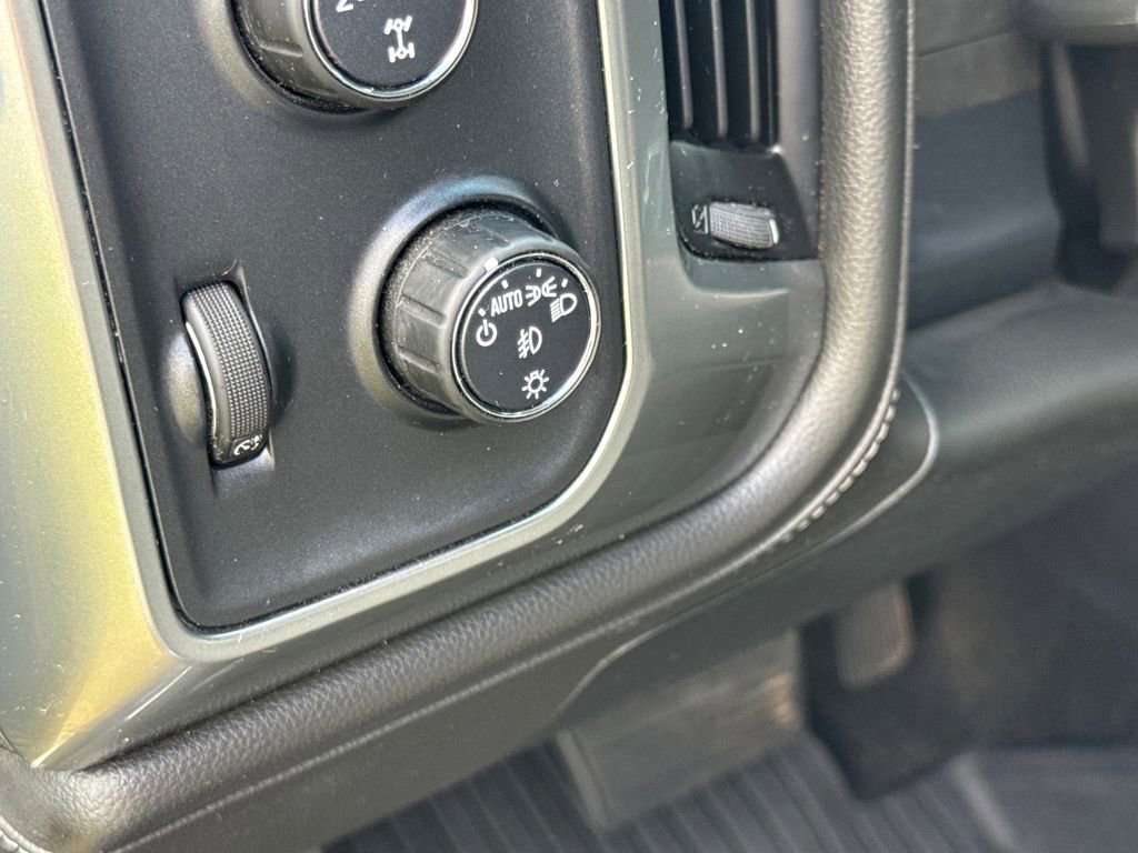 Used 2018 Chevrolet Silverado 1500 LTZ Z71 w/ Centennial Edition image 15