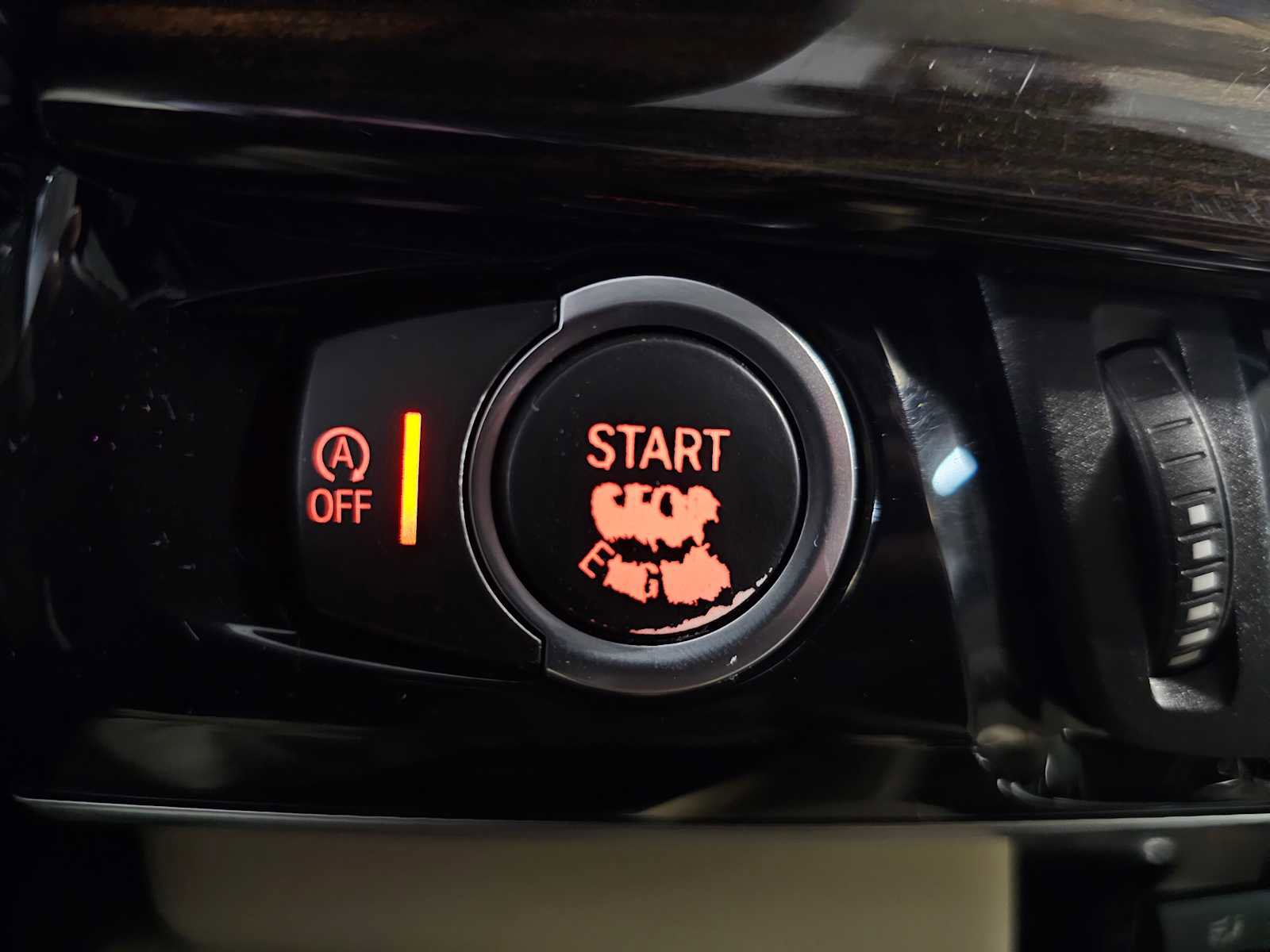 Used 2019 BMW X6 xDrive35i w/ M Sport Package image 19