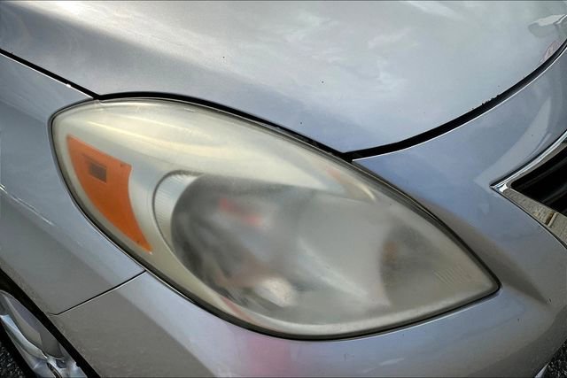 Used 2014 Nissan Versa SV w/ Convenience Package image 27