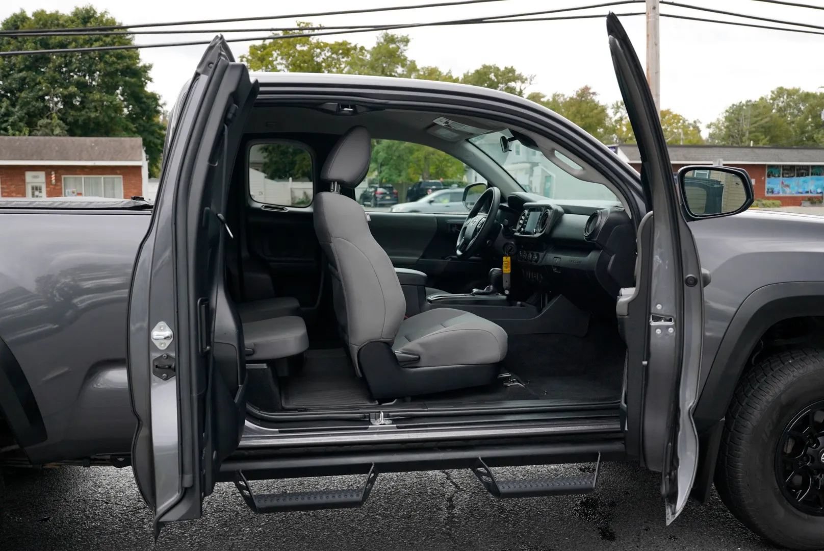 Used 2022 Toyota Tacoma SR w/ SX Package AWD/4WD image 33