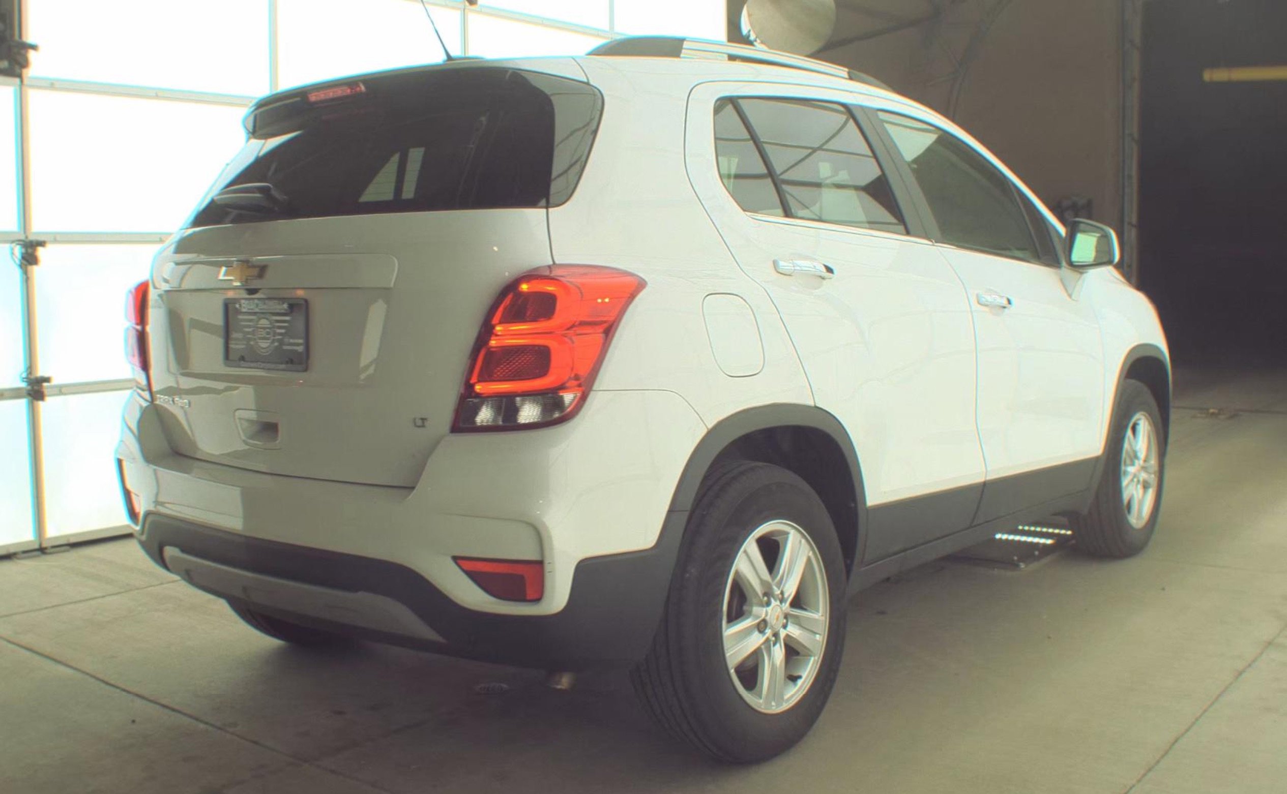 Used 2019 Chevrolet Trax LT w/ LT Convenience Package AWD/4WD image 4