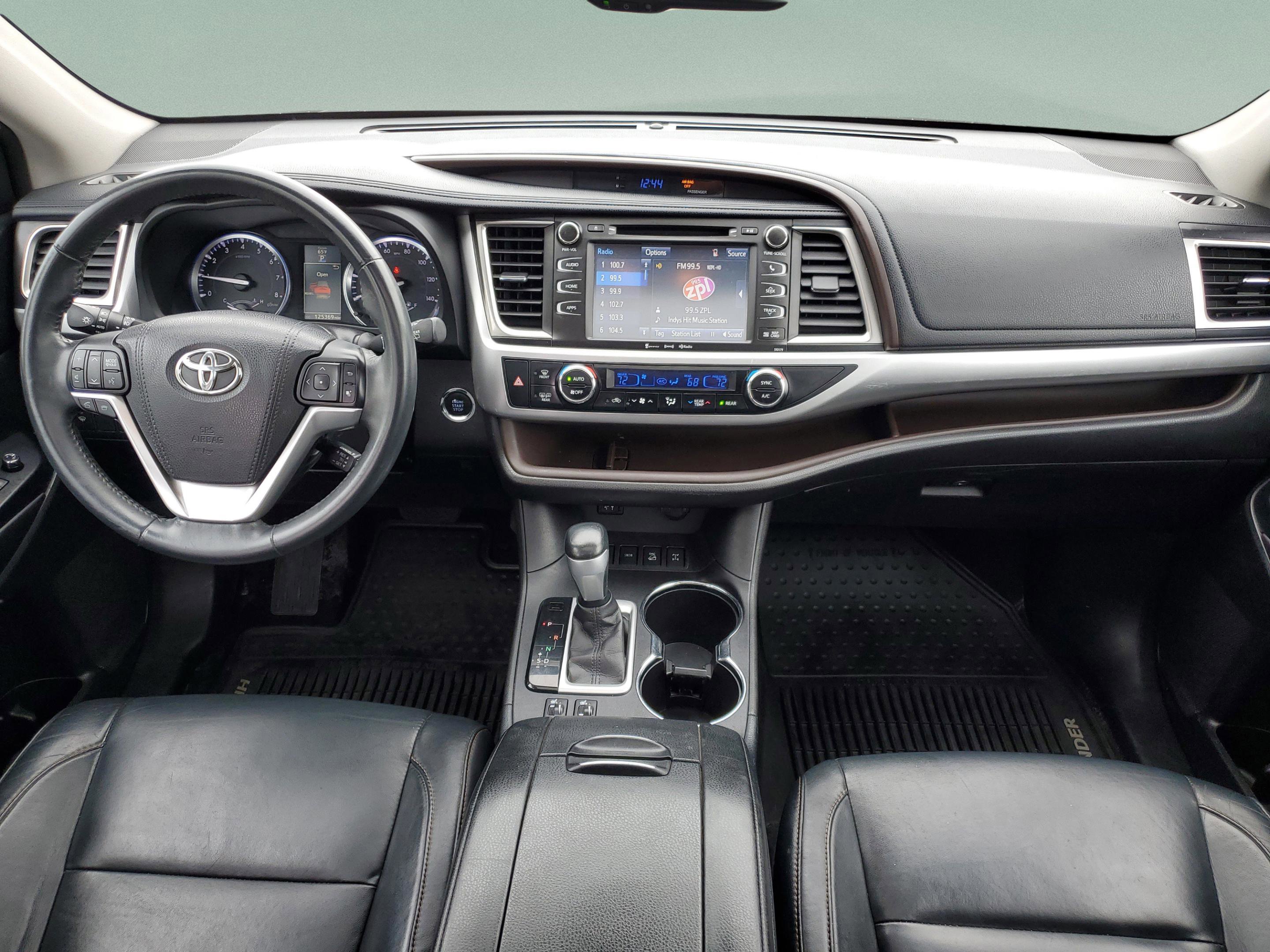 Used 2016 Toyota Highlander XLE AWD/4WD image 8