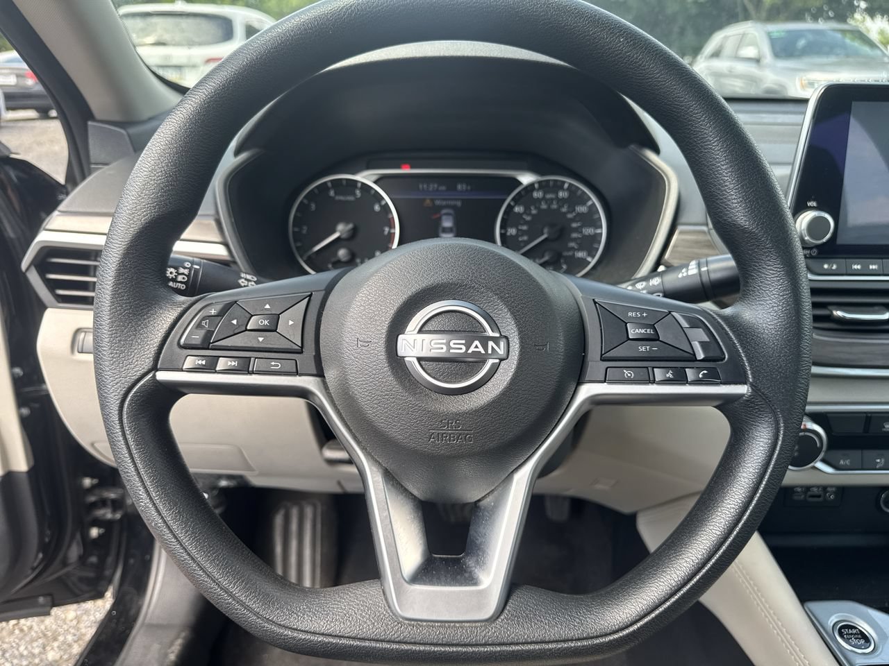 Used 2023 Nissan Altima 2.5 SV AWD/4WD image 5