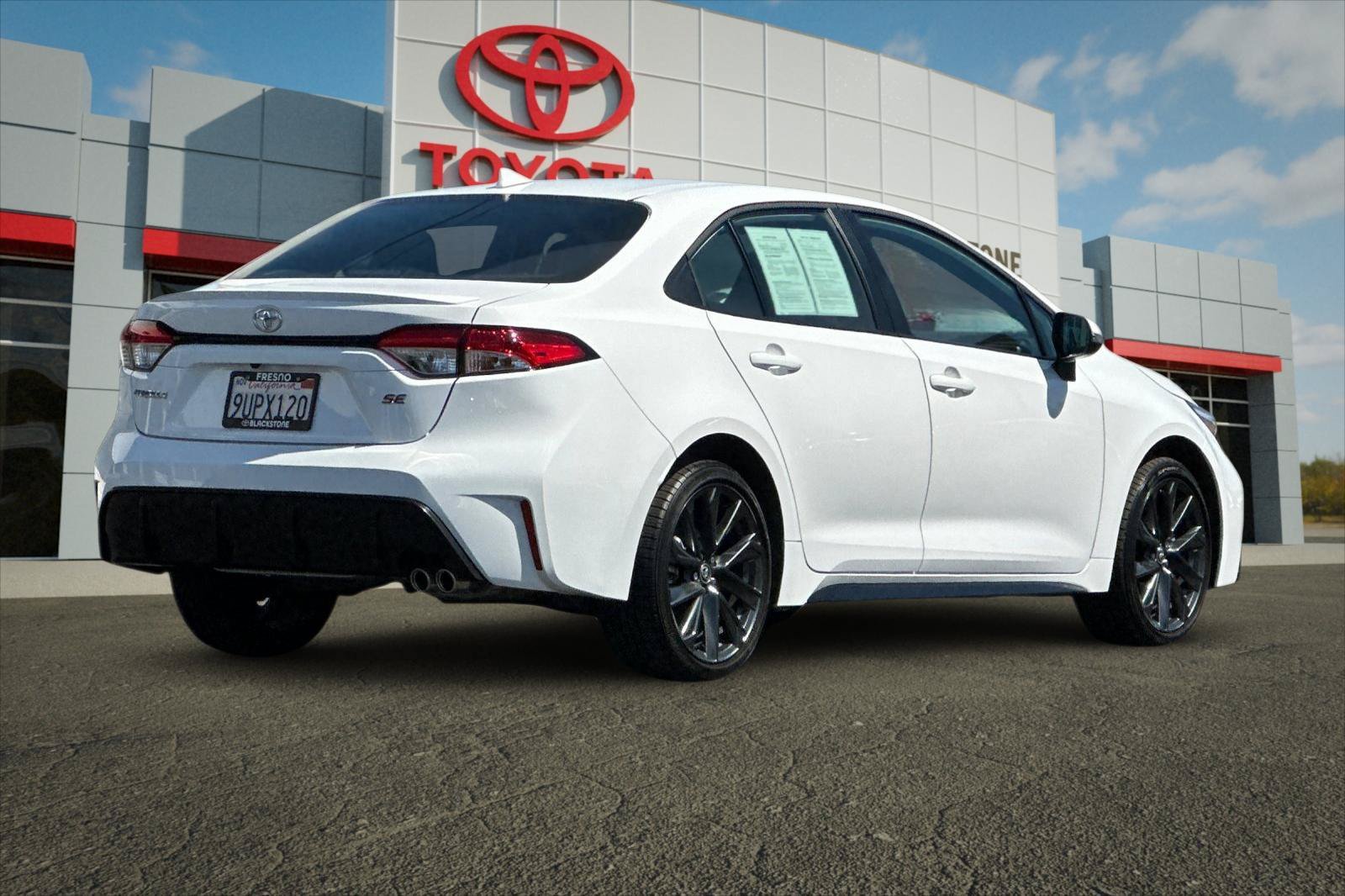 Certified 2026 Toyota Corolla SE w/ SE Package FWD image 3