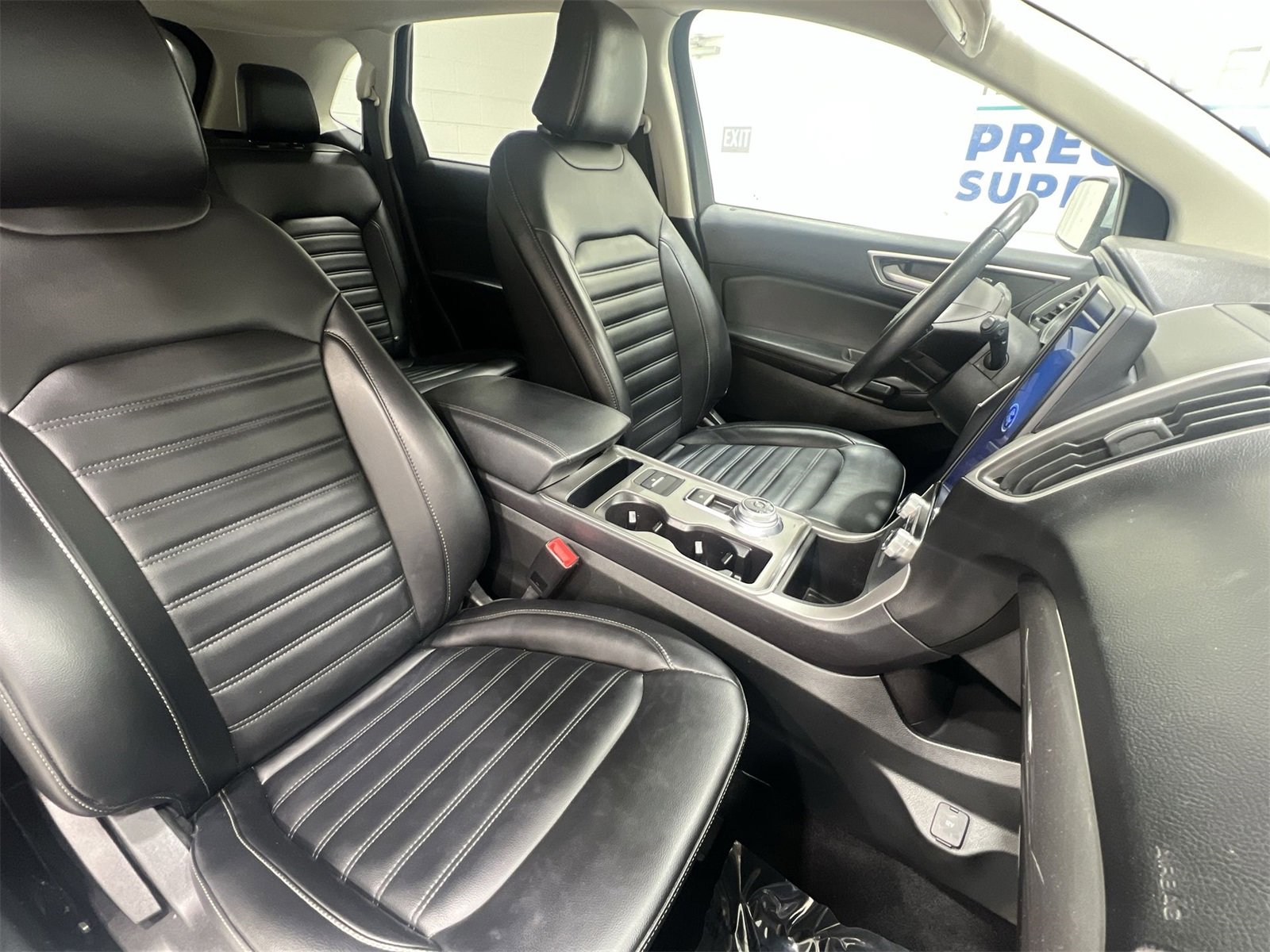 Used 2023 Ford Edge SEL image 24