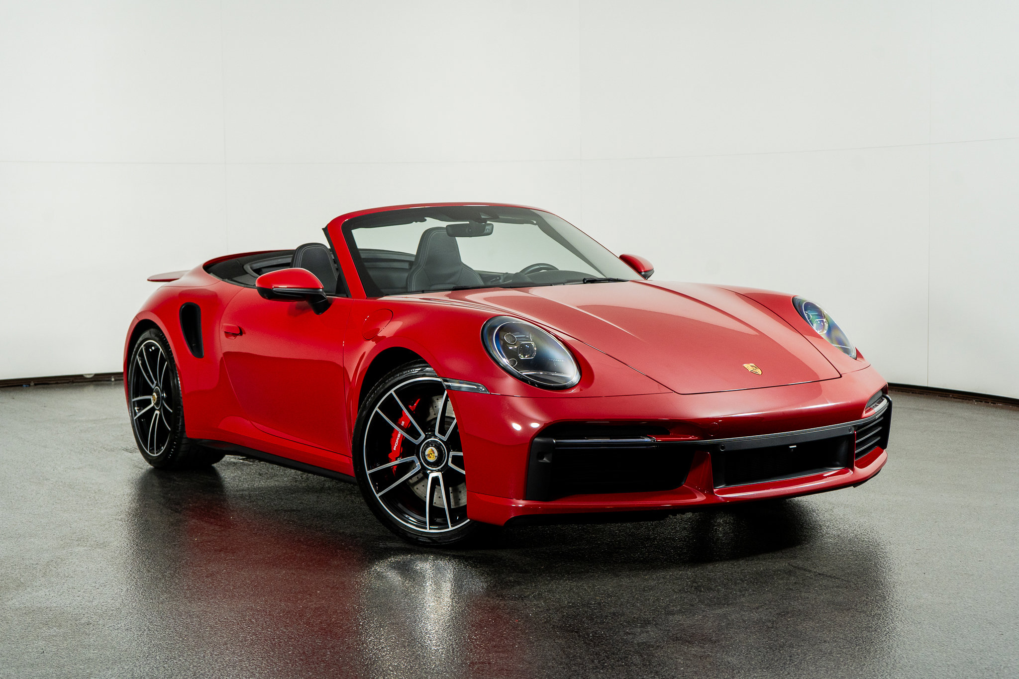 Used 2024 Porsche 911 Turbo image 4