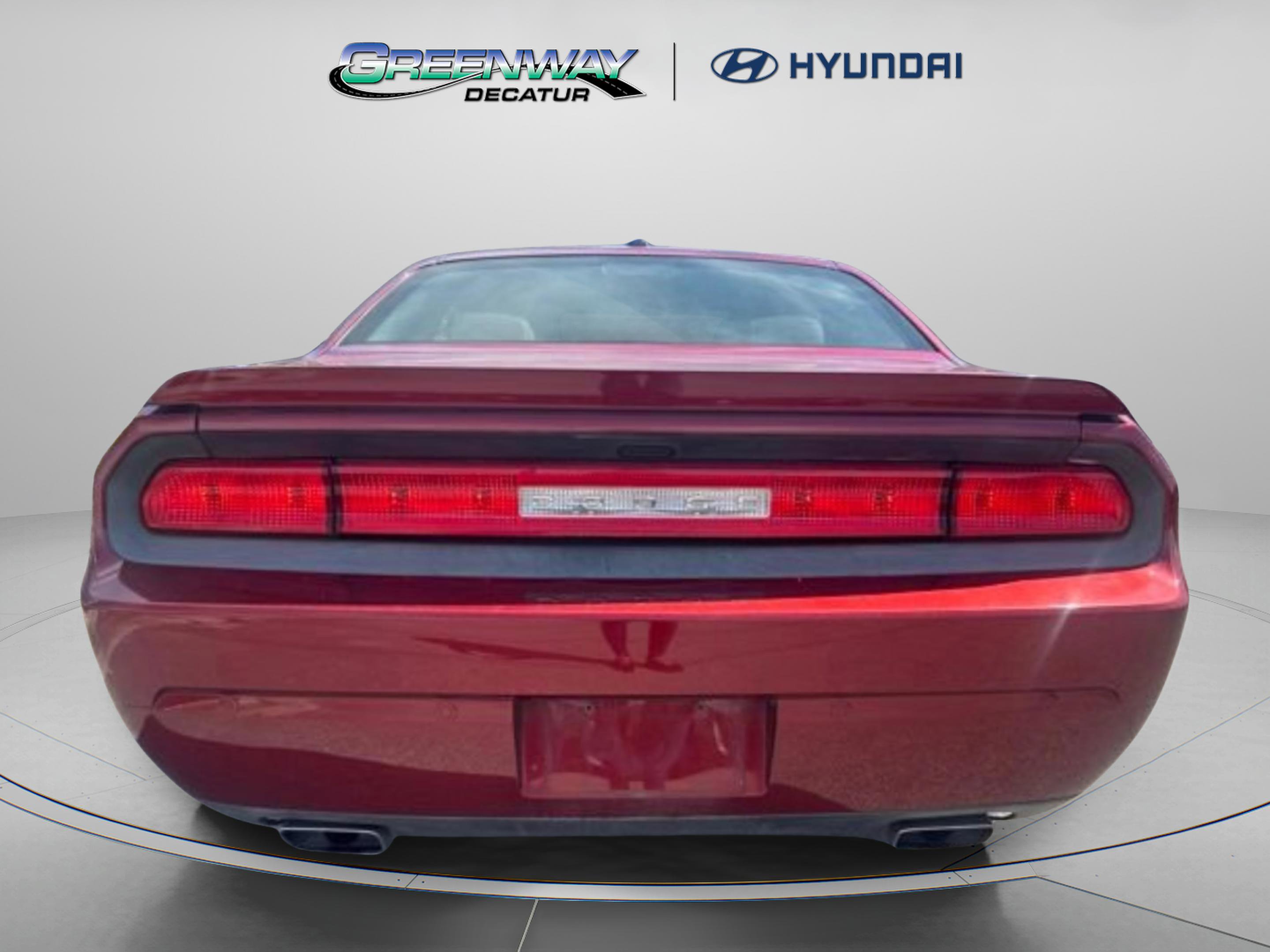 Used 2014 Dodge Challenger R/T RWD image 5