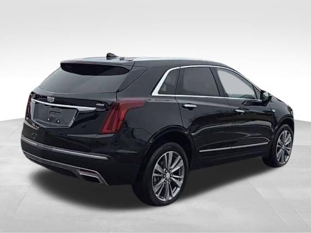 Used 2025 Cadillac XT5 Premium Luxury image 3