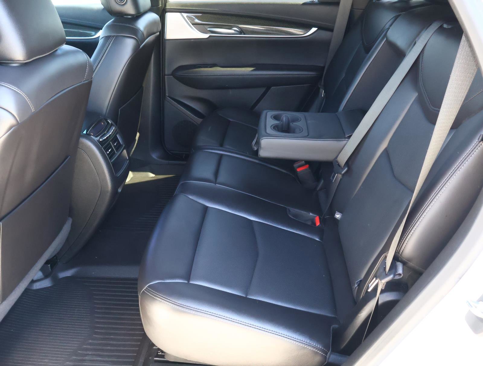 Used 2023 Cadillac XT5 Sportv w/ Technology Package image 26