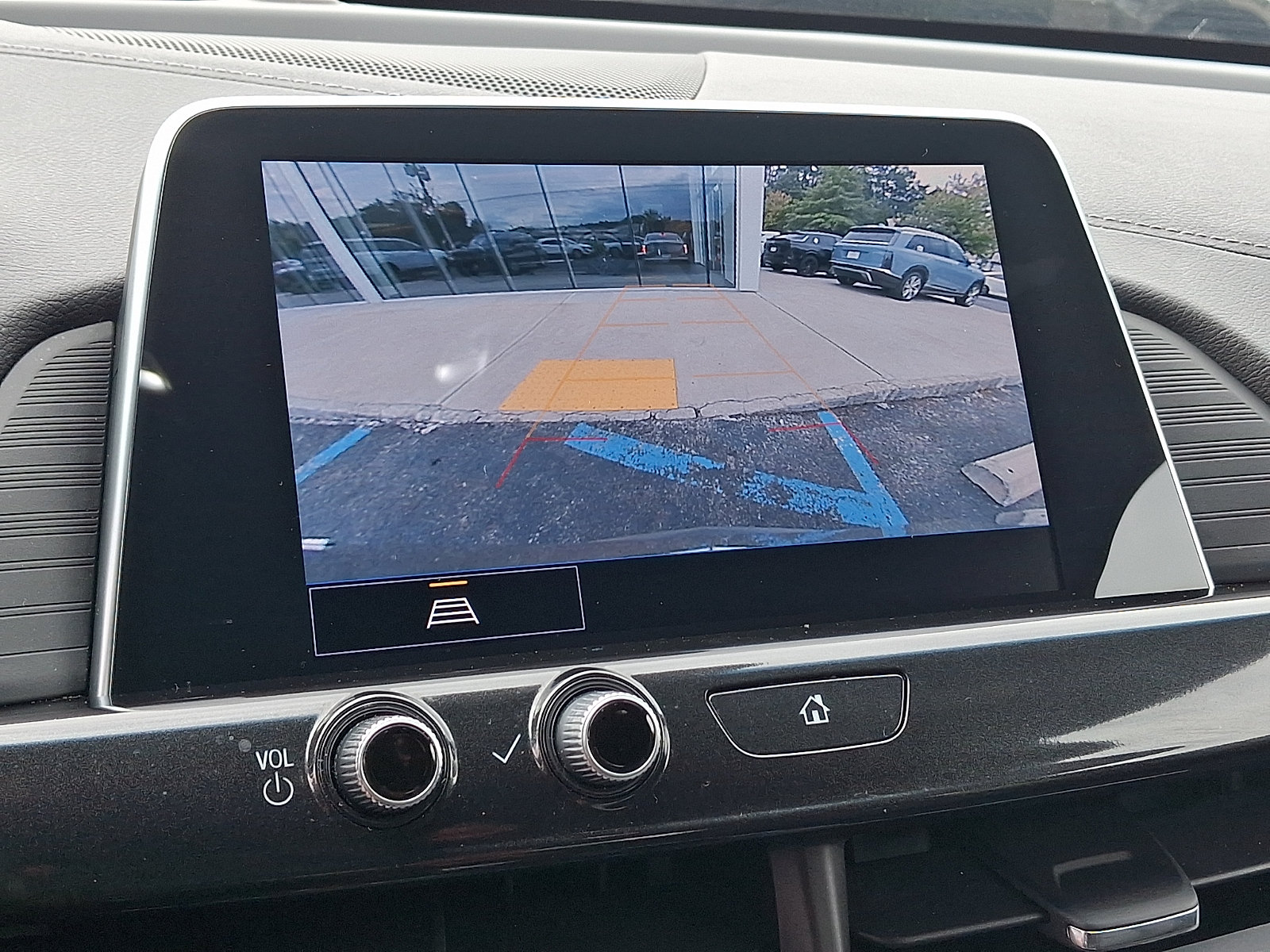 Certified 2023 Cadillac CT4 Premium Luxury AWD/4WD image 29