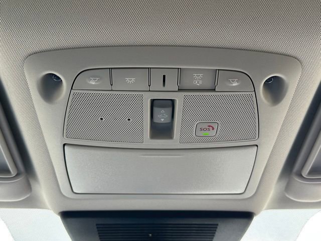 Used 2024 Nissan Armada SL w/ Captain's Chairs Package image 17