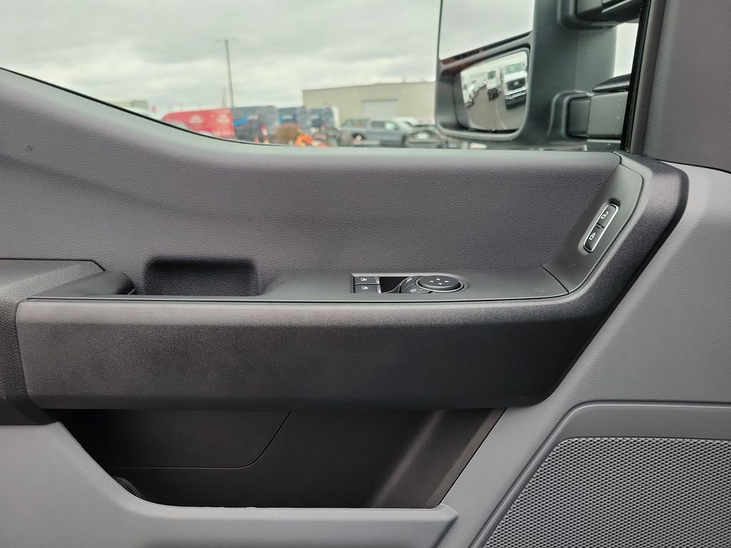 New 2026 Ford F350 XL w/ FX4 Off-Road Package image 15