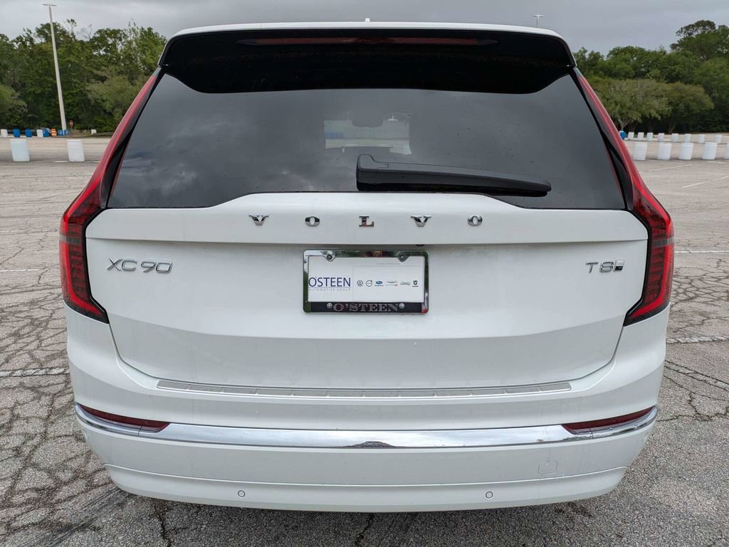 New 2026 Volvo XC90 T8 Plus w/ Protection Package Premier AWD/4WD image 5