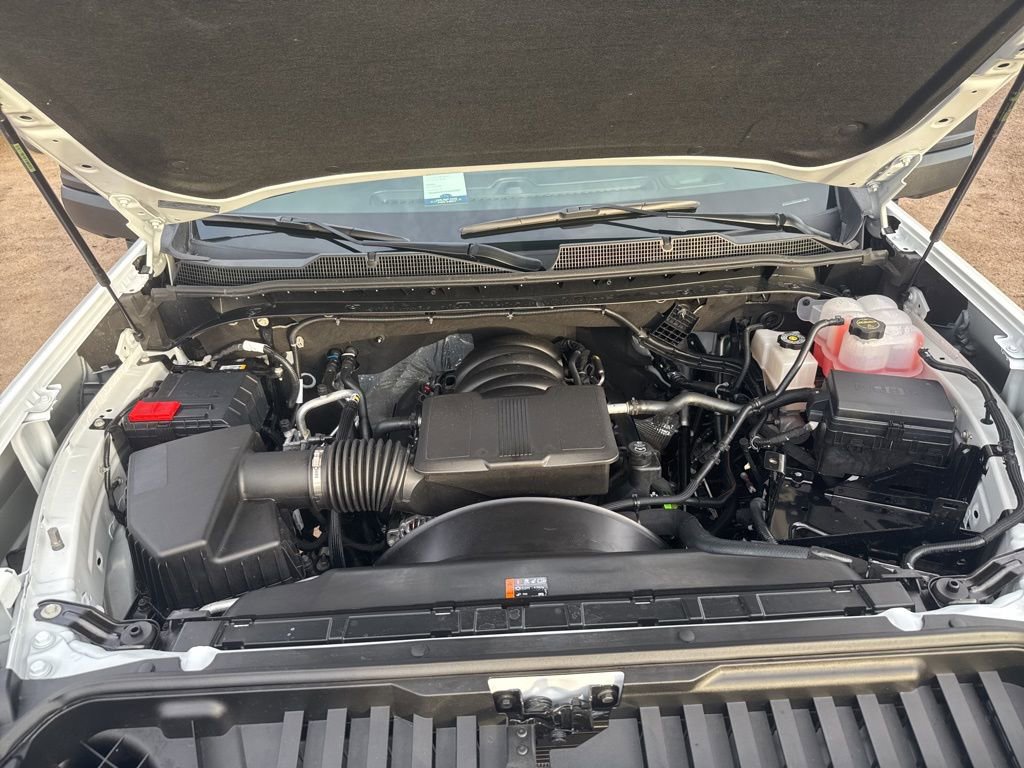 Used 2025 Chevrolet Silverado 2500 Custom w/ Custom Value Package image 15