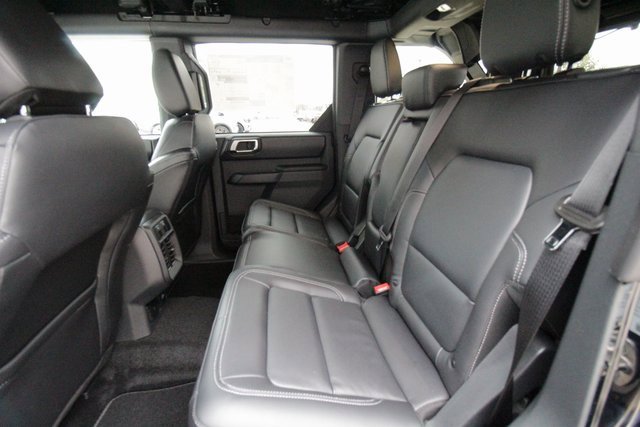 New 2025 Ford Bronco Outer Banks w/ Sasquatch Package image 31