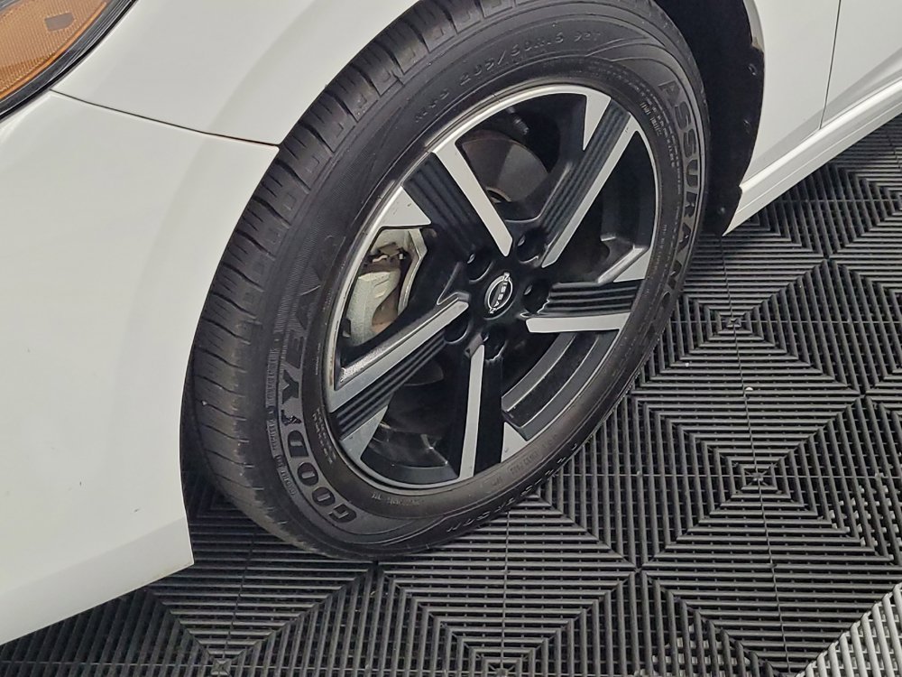 Used 2025 Nissan Sentra SV FWD image 31