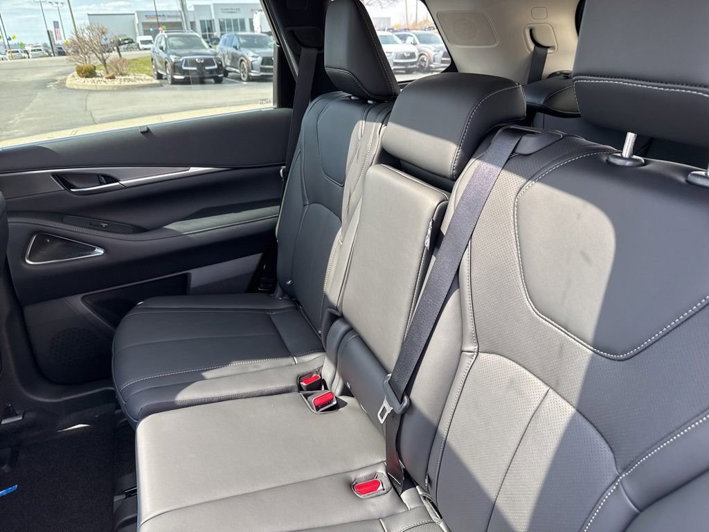 New 2026 INFINITI QX60 Luxe image 20