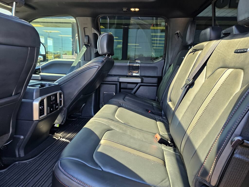 Used 2022 Ford F350 Platinum AWD/4WD image 13