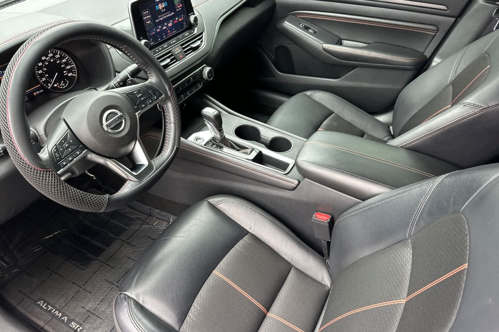 Used 2022 Nissan Altima 2.0 SR FWD image 11