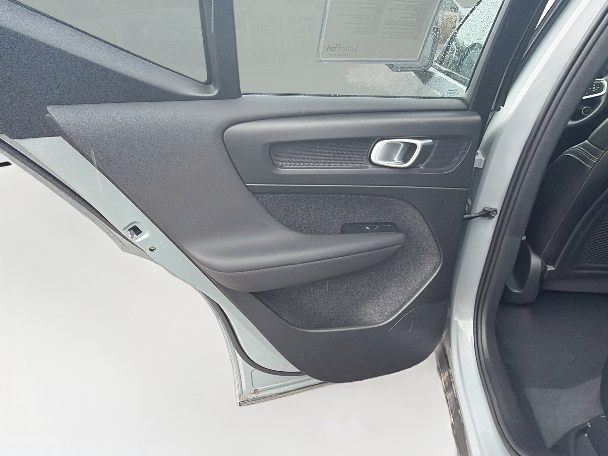 Used 2026 Volvo XC40 B5 Plus AWD/4WD image 28