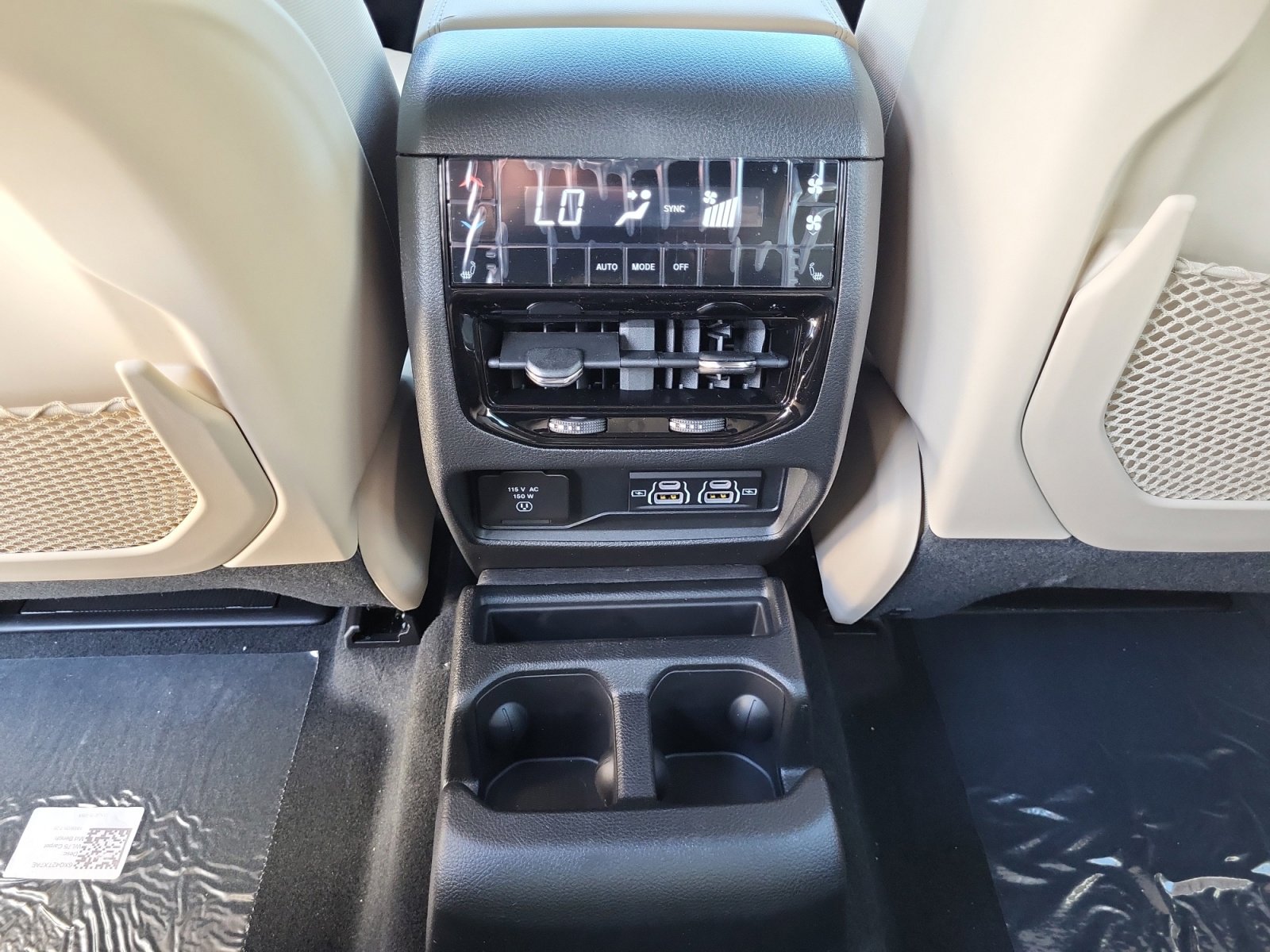 New 2025 Jeep Grand Cherokee L Limited w/ Black Appearance Package image 31