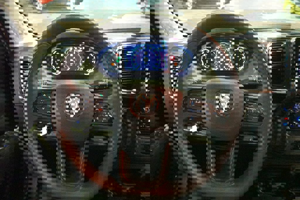 New 2024 RAM ProMaster 2500 w/ Quick Order Package 22G SLT image 13