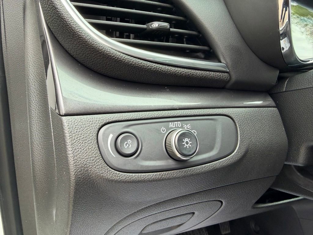 Certified 2019 Buick Encore Preferred AWD/4WD image 18