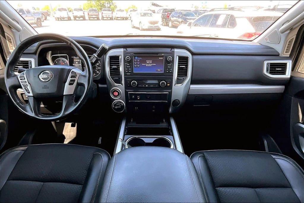 Used 2016 Nissan Titan SL AWD/4WD image 8