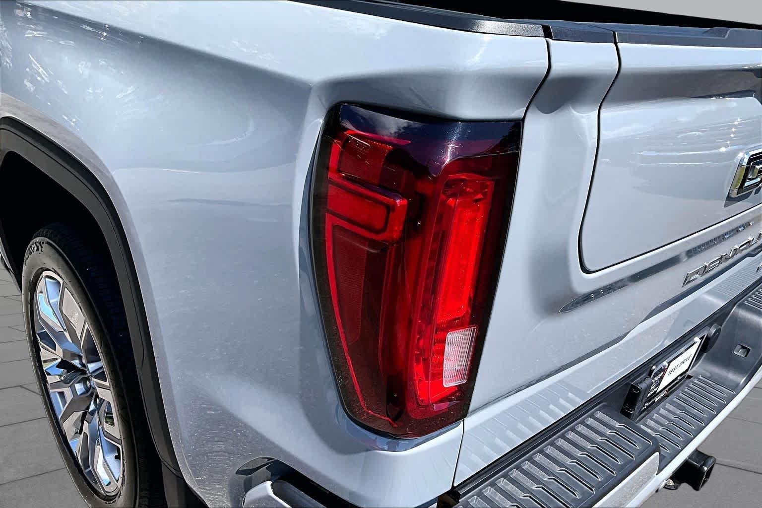Used 2025 GMC Sierra 1500 Denali AWD/4WD image 28