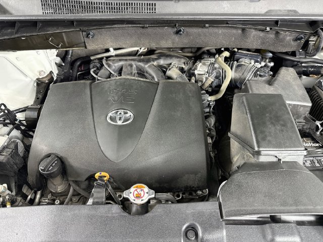 Used 2019 Toyota Highlander XLE AWD/4WD image 33