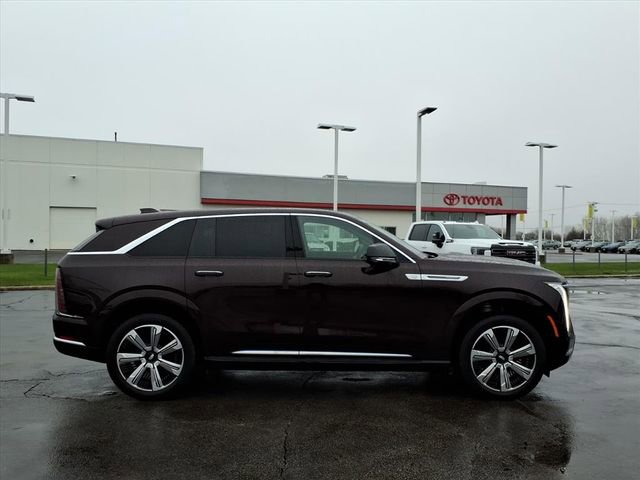 Used 2025 Cadillac Escalade IQ Luxury 1 image 3