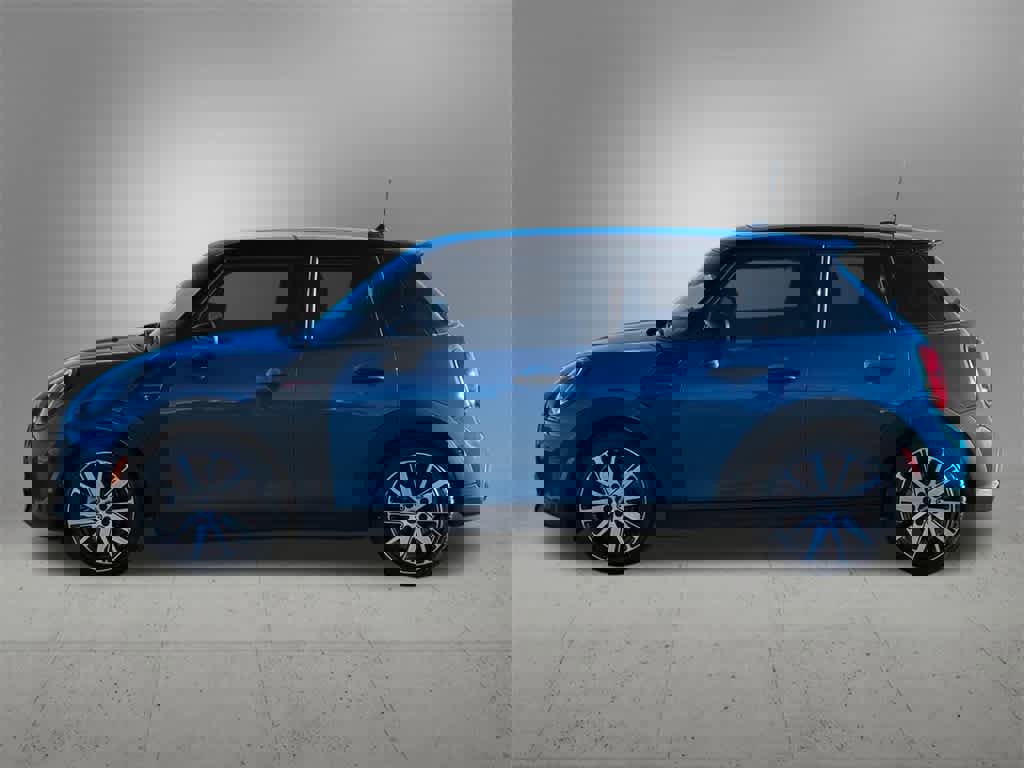 Used 2022 MINI Cooper S w/ Driver Assistance Package image 3