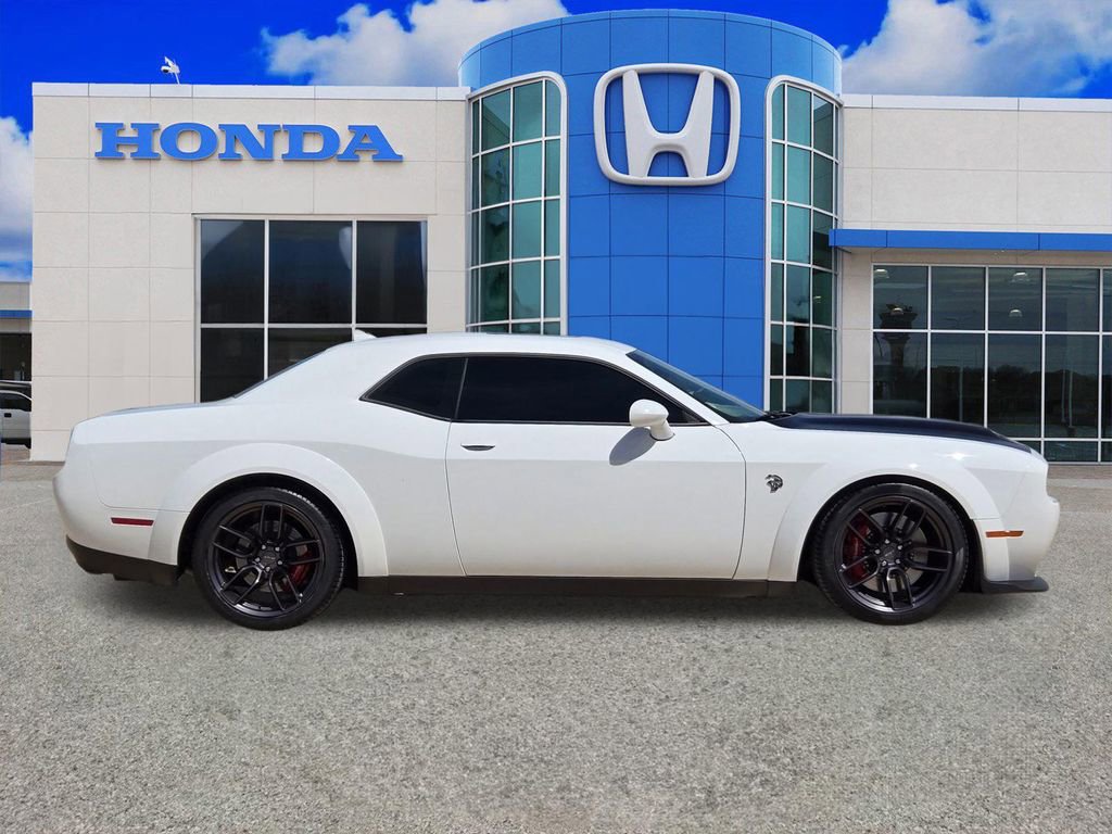 Used 2019 Dodge Challenger SRT Hellcat Redeye image 2