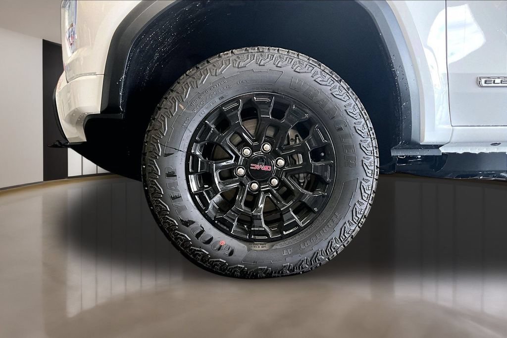New 2026 GMC Canyon Elevation w/ Convenience Package RWD image 12
