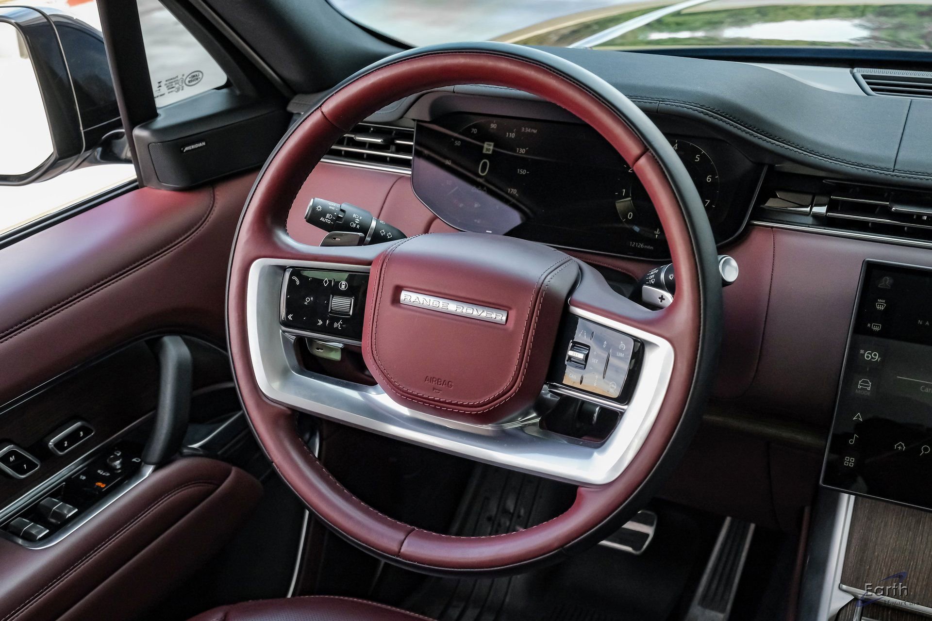 Used 2024 Land Rover Range Rover SE image 53