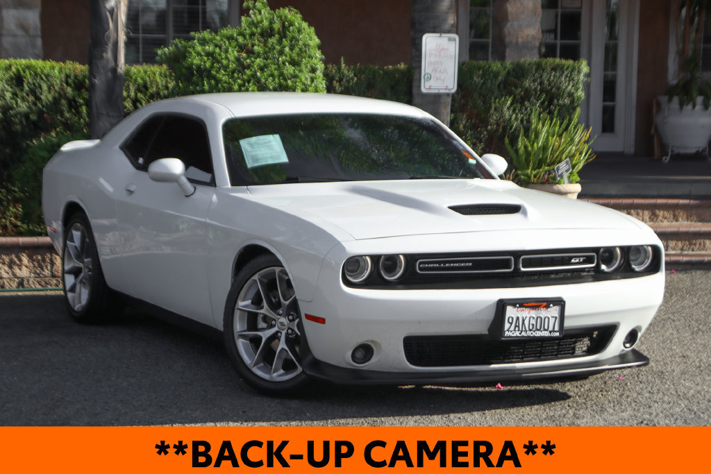 Used 2022 Dodge Challenger GT RWD image 2
