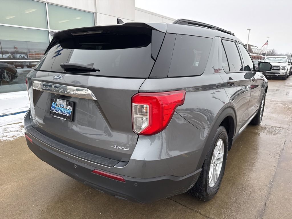 Used 2023 Ford Explorer XLT image 5