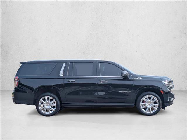 Used 2022 Chevrolet Suburban High Country AWD/4WD image 4