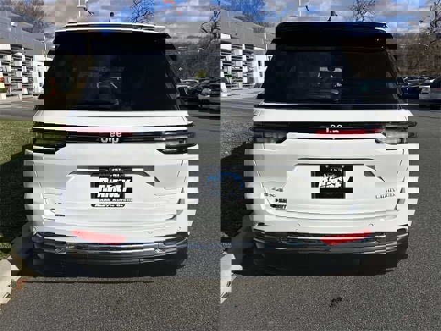 Certified 2024 Jeep Grand Cherokee Limited image 7