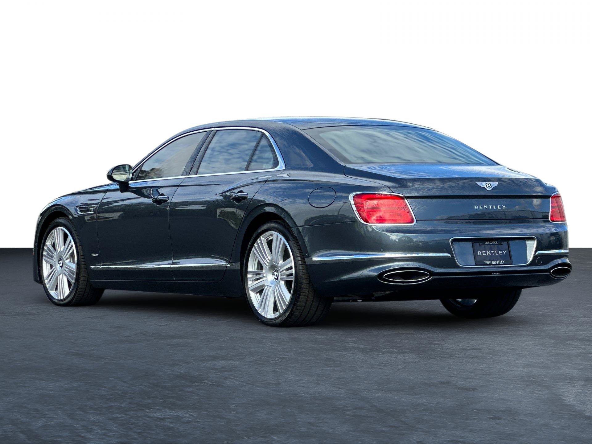 Used 2026 Bentley Flying Spur V8 AWD/4WD image 3