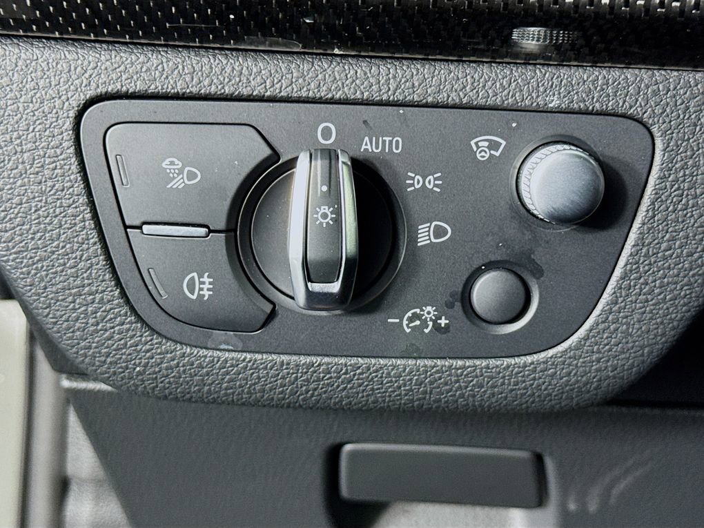 Used 2024 Audi SQ5 Prestige image 14