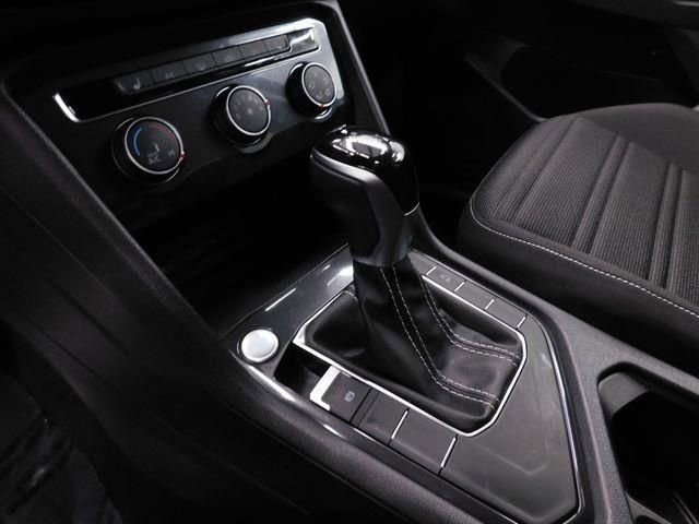 Used 2024 Volkswagen Tiguan S image 40